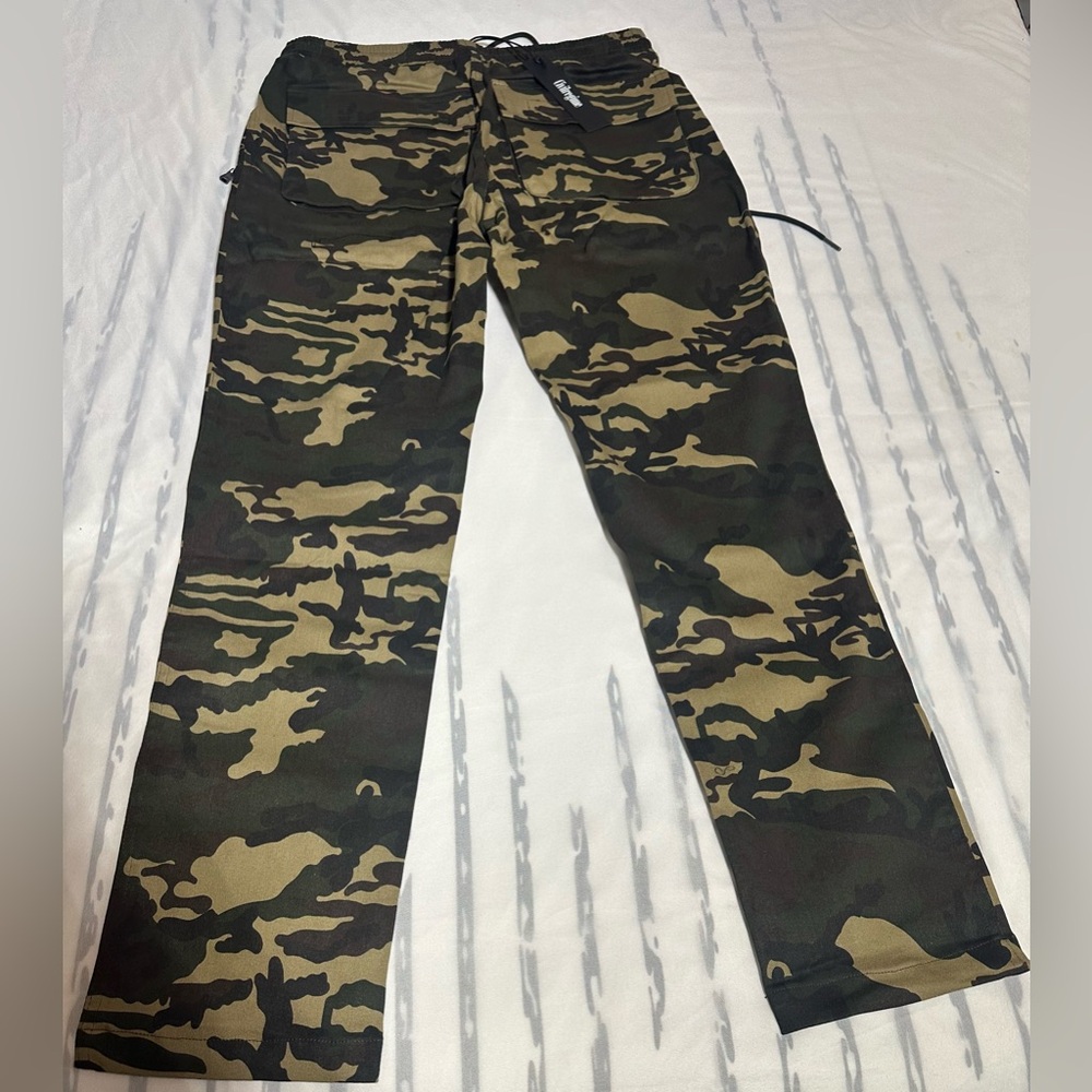 Civil Regime Men's Camouflage Pants Waist Size 32
